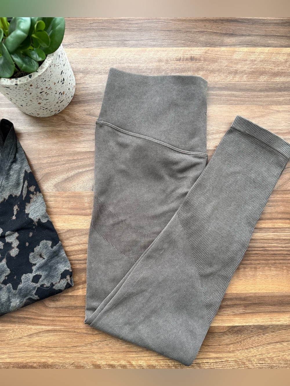 JoyLab Ribbed Warm Gray Taupe Leggings